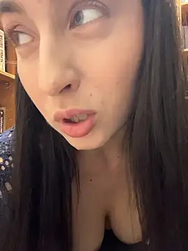 Chat XXX ao vivo de Holly_Play