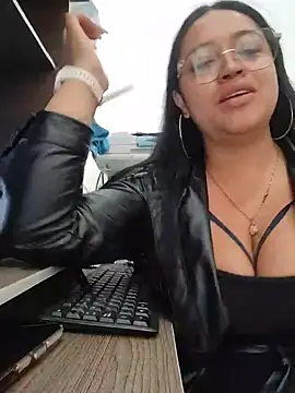 Outdoors-Mia_Khalifa live XXX chat