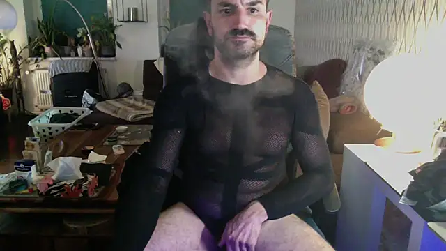 tomz0819 라이브 XXX 채팅