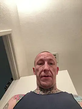 NoBoundariesInPrivate's Live XXX Chat
