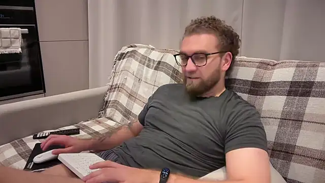 Bear_bear_ Webcam show