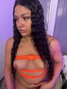Czat XXX na żywo – Samara_Hillss