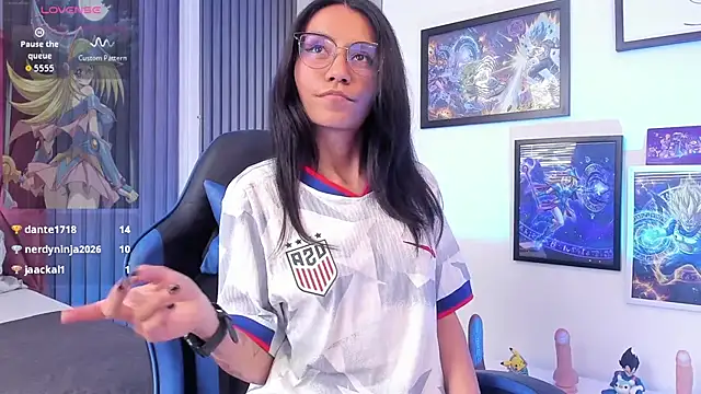 EviieGothell's Live XXX Chat