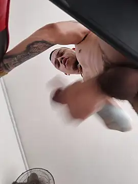 XXX chat uživo modela AlphaMasterXxx