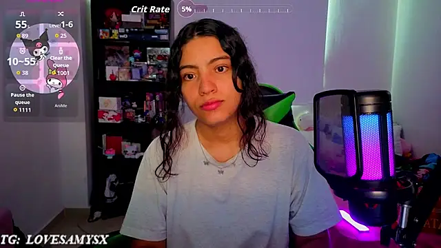 Lovelyamyy Chat XXX in diretta