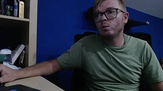blondeboy92n Live XXX chat