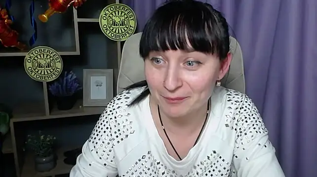 NinaFlawlees élő XXX-chatje