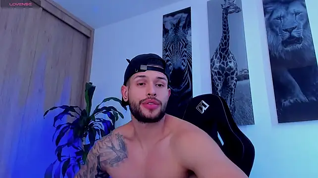 Santos_ramirez1 লাইভ XXX চ্যাট