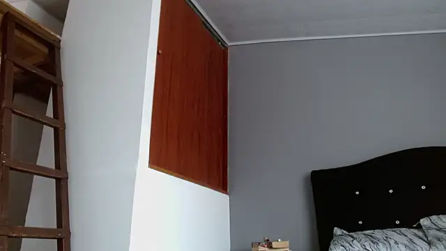 Chat XXX ao vivo de Emilia_1995