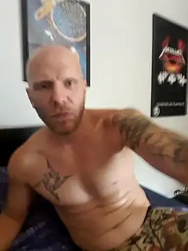 HardSwedee's Live XXX Chat