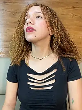 Chat XXX en directo de LunaVal_