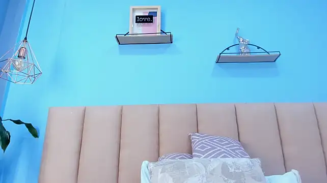 MaraOwen_'s Live XXX Chat