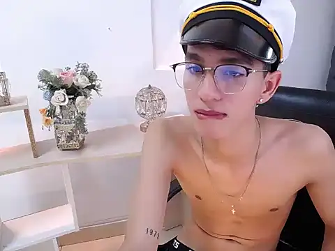 Nicolas_Rosenthal Live XXX-Chat