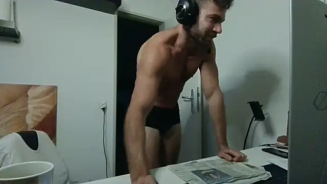 alpha-hunk Live XXX-Chat