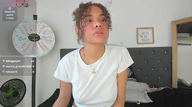 ElviraHancock_ Live XXX Chat