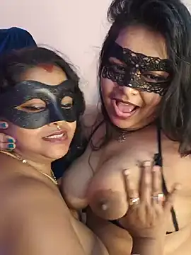 Naughty_Kayra Adlı Modelin Canlı XXX Sohbeti