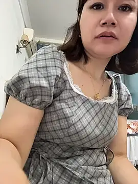 lililuo 即時 XXX 聊天