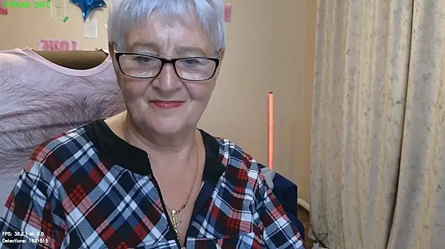 צ'אט XXX בשידור חי של Sandra_Snowflake