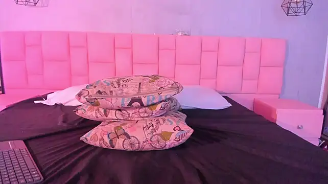 XXX chat uživo modela Mei_Daiki