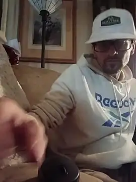 XXX chat uživo modela tannedbeachbum