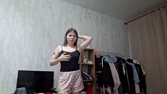 KeliTesmer's Live XXX Chat