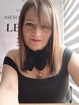 KAREN--03 Live XXX Chat