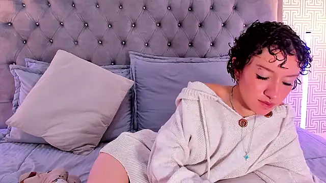 NohaCooper live XXX chat