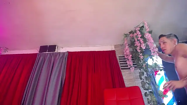 hornytsblonde webcam show