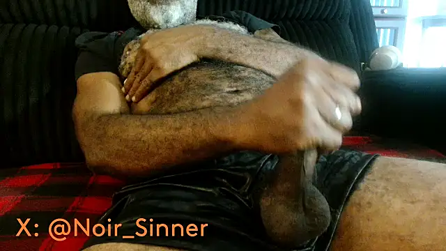 sinnernoir's Live XXX Chat