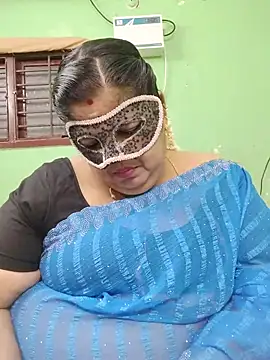 دردشة Tamil-mayasri الجنسية المباشرة