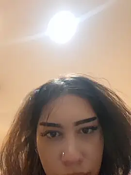 Chat XXX ao vivo de lora_meow
