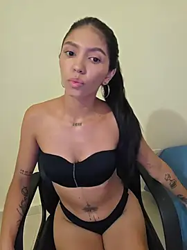 Halanita Adlı Modelin Canlı XXX Sohbeti