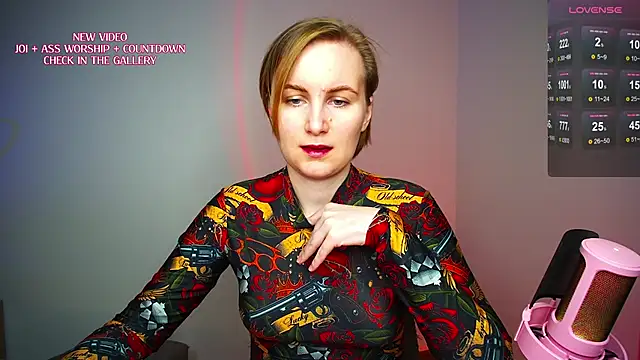 Chatroom XXX en direct de KinkyMissCherry