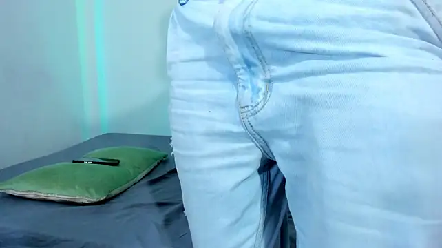 Cristopher_black live XXX chat