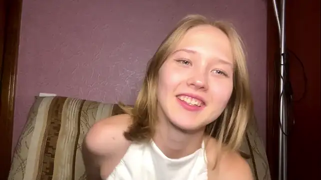 Chat XXX en directo de AdriannaBuzhardt