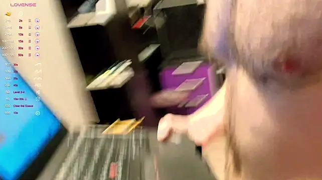 XXX chat uživo modela freddy_prett