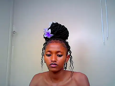 Qute_nimple Adlı Modelin Canlı XXX Sohbeti