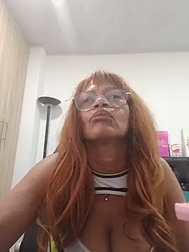 BustyMilf_のライブXXXチャット