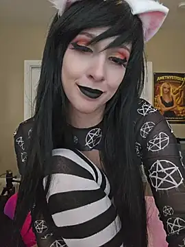 XXX chat uživo modela AmethystFoxx