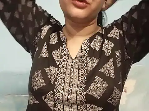 Adhiti_1のライブXXXチャット
