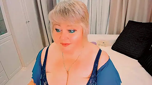 BIGTITSBBW Live XXX-Chat