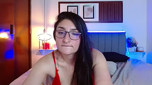 Chat XXX Live Lucy_1825_