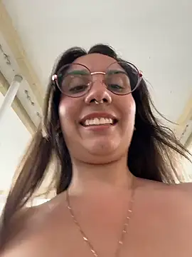 Chat XXX ao vivo de sarah_honey__