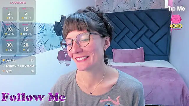 Valery_More__ Adlı Modelin Canlı XXX Sohbeti