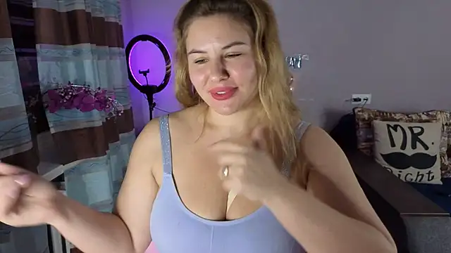 Passion-Blondy Live XXX-chat