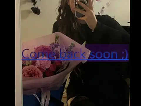 Josephine_Kiss Adlı Modelin Canlı XXX Sohbeti