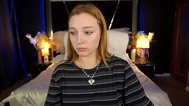 צ'אט XXX בשידור חי של LizzaMoonn