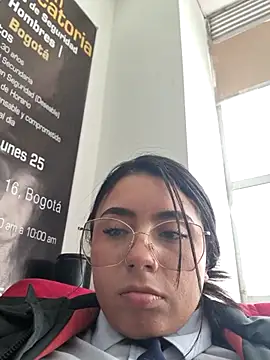 Angela__05 লাইভ XXX চ্যাট