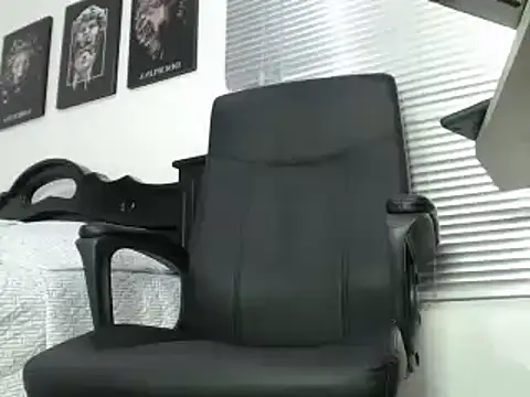 Kratoswolf Live XXX-chat