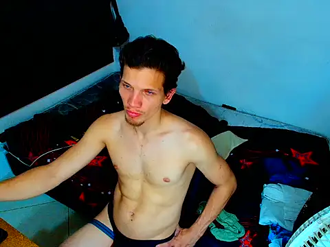kevinkewman XXX чат на живо